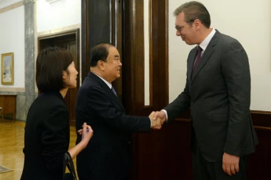 Vučić: Želimo još investicija iz Južne Koreje