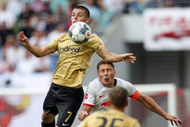 JOVELJIĆ SE PONOVO ZAPALIO: Srbin sa dva komada doneo pobedu Volfsbergeru!