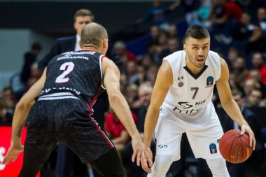 (VIDEO) TOP 10 poteza Evrokupa: Igrač Partizana na dve pozicije, Slovenac prvi!