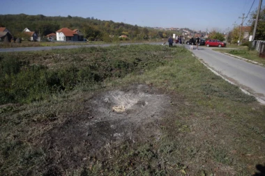 Fotografije sa lice mesta gde je ubijen Nedeljko: Izboli ga nožem po celom telu, a on se takav vozio do kuće
