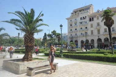 Grčki ministar potvrdio: Srbi će moći na letovanje samo uz određene USLOVE!