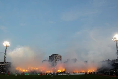 PAPRENA CENA: Počela prodaja karata za duel Junajteda i Partizana na Old Trafordu!