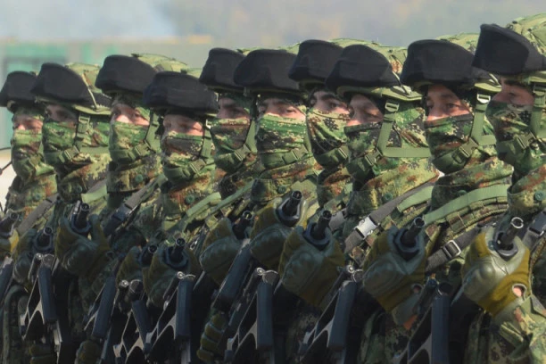 Pakuju se koverte: Evo ko dobija poziv za vojsku i gde treba da se javi