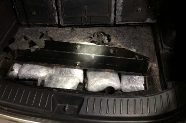 Veliki podvig Somborske policije: Uhapšen diler, pronađena ogroma količina droge