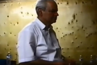 (VIDEO) Javnost u Srbiji ovo do sada nije mogla da vidi: Pogledajte kako je uhapšen Slobodan Milošević