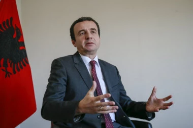 KURTI PONOVO MAŠTA O VELIKOJ ALBANIJI: Neki budući referendum bi bio izraz slobode Kosova i pomogao građanima s obe strane granice!