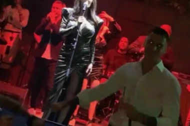 Ceca zablistala na Vranješevom 30. rođendanu: Folk diva "zapalila" masu, a sve je stalo kada se fudbaleru na Instagramu javila ONA!