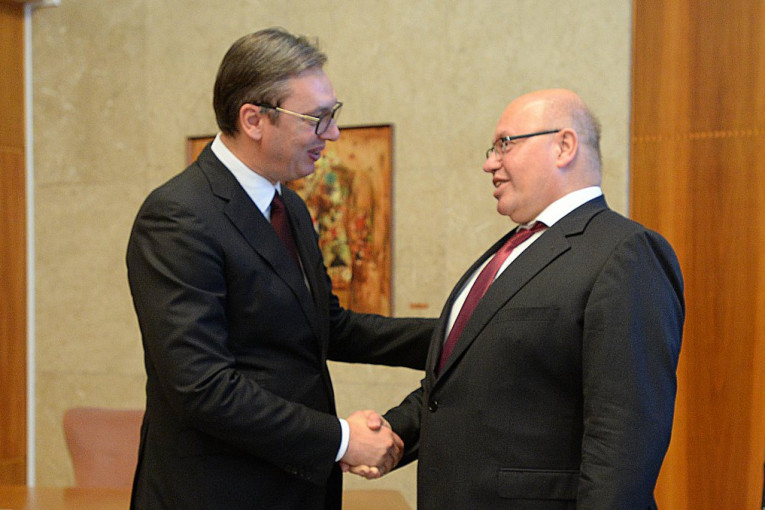 Vučić se sastao s nemačkim ministrom za privredu
