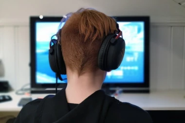 DECA NAM OGLUVELA! 33.000 đaka samo u Beogradu ima oštećenje sluha, a evo šta je glavni KRIVAC