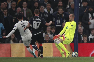 Englezi ocenili Zvezdu: Najgorem četvorka, Garsija jedini dobio 7!