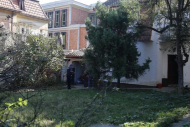 BIZARNO: Zakopao mrtvu majku u garaži da bi se "ogrebao" o penziju, a sad PUŠTEN IZ PRITVORA!