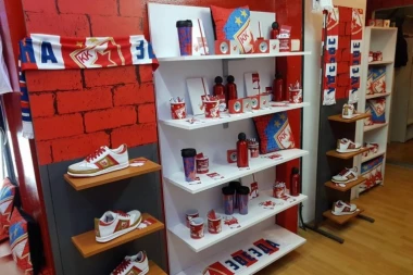 (FOTO) Samo za "Delije": Zavirite u prvu prodavnicu KK Crvena zvezda!