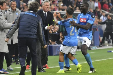 De Laurentis pobesneo: Tera kapitena, najboljeg igrača i Anćelotija, osmorica na listi za odstrel!