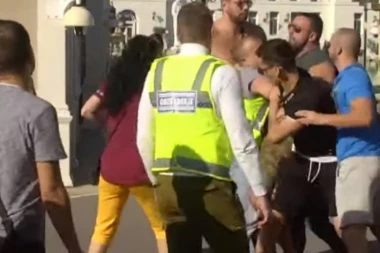 Istorija od prošle godine se ponovila: Tomović ponovo napravio haos, svi se razbežali od panike!