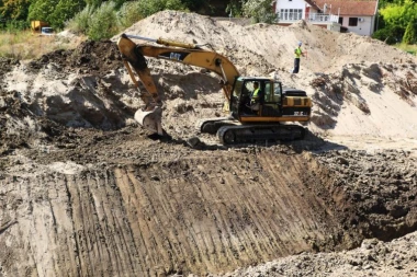 Ovde se pravo na rad tretira kao opšte ljudsko pravo