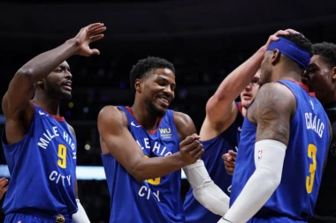 Jokić razorio Vašington ispod koša, igrao i Bobi!