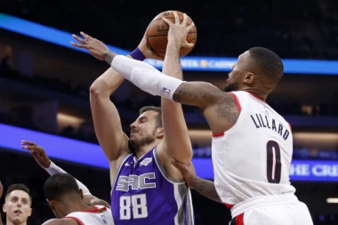 (VIDEO) Bez Bogdana druga dimenzija: Nemanja Bjelica dvocifren, poraz Sakramenta u Bruklinu!