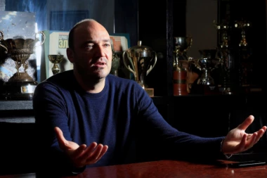 OVO JE SRAMOTA: Legenda Partizana UDARILA NA IGRAČE - trgnite se, nije vam ovo biznis liga!