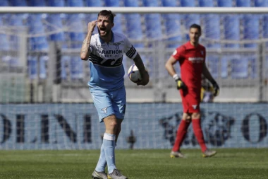 "Dotakao sam dno, počeo da pijem i dobio rak. to mi je spasilo život!"