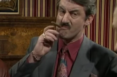 Preminuo Džon Čalis, popularni Bojsi iz "Mućki" izgubio bitku sa OPAKOM BOLEŠĆU!