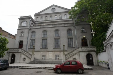 Incident ispred sinagoge u Beogradu: Dvoje privedeno, evo šta se dešavalo!