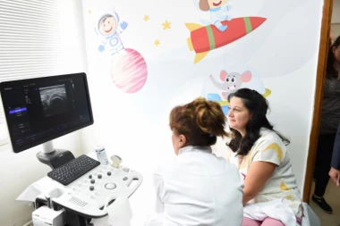 NIS donirao ultrazvučni aparat za bebe Domu zdravlja u Sopotu