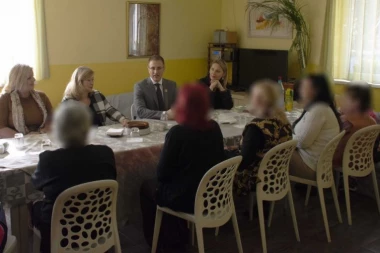 Vlada i Privredna komora zajedno rade na osamostaljenju žena, žrtve porodičnog nasilja