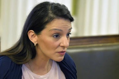 Đilasova Marinika ponovo laže i udara na Srbiju! Šutanovac i Ješić je razotkrili i pokopali