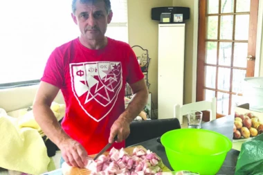 "Delija" iz Vankuvera preleće 8.970 kilometara da bodri Zvezdu protiv Totenhema