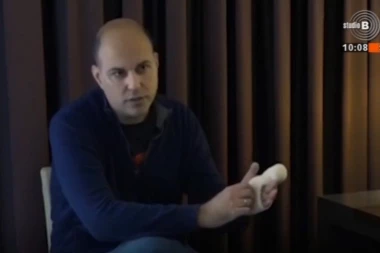 (VIDEO) Raskrinkana Đilasova grupa ljudi: Bastać tukao kuma jer mu nije doneo reket