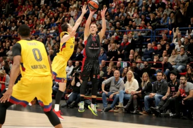 (FOTO) Moćna poruka Nemanje Nedovića!