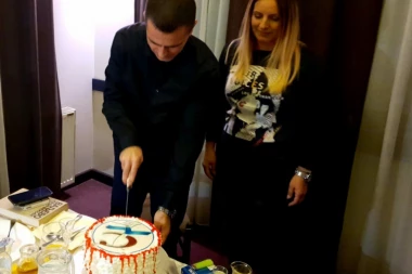 (FOTO, VIDEO) Milićević proslavio drugi rođendan: Nakon što je preživeo saobraćajku slavi dva puta godišnje