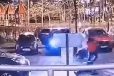 (UZNEMIRUJUĆI VIDEO) Hladnokrvan atentat u Moskvi: Likvidirani šef Centra za antiterorizam i njegov brat