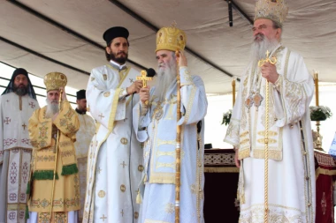 NEMA PREDAJE! Crkva u CG šalje Milov zakon pred Ustavni sud