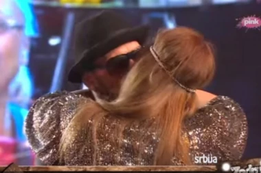 (VIDEO) Kulićeva i Zola napravili skandal posle Zadrugovizije: Šutirali se i uputili brutalne reči jedno drugom!