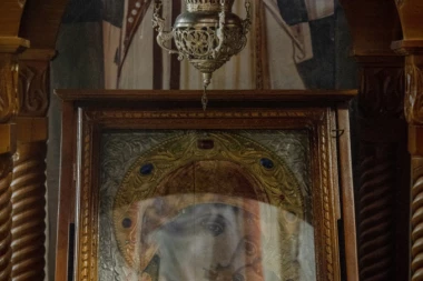 Njihova kandila stižu i do Novog Zelanda: Pančići su majstori kojima se veruje