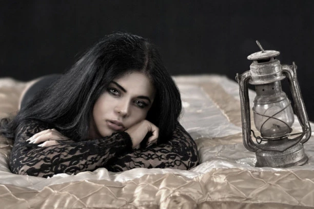 LAŽIRALA SAM ORGAZAM SVAKI PUT: Otkako je izgubila nevinost NIJE uspela da dođe do VRHUNCA, a pokušala je SVE moguće stvari!