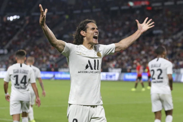 ZEMLJOTRES NA OSTRVU: Kavani u Premijer ligi!