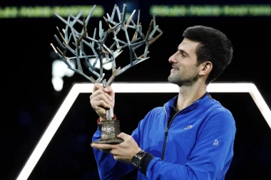 Novak je kralj Pariza: Moćni Đoković preslišao Šapovalova za 34. Masters titulu!