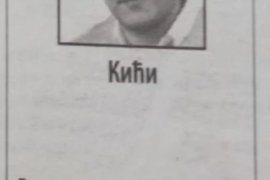 Više od 1.000 ljudi na Kićinom ispraćaju: Uz baklje i gromoglasno navijačko "Gore na nebu" sahranjen vođa "Alkatraza"