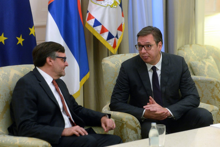 Srbija se neće ponižavati: Svi detalji Vučićevog razgovora sa Palmerom