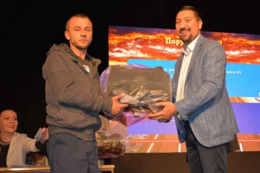 Najmlađi u Inđiji dobijaju sigurnosna sedišta za automobile