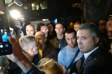 SPS: Boška nerviraju sve bolji predsednikovi rezultati