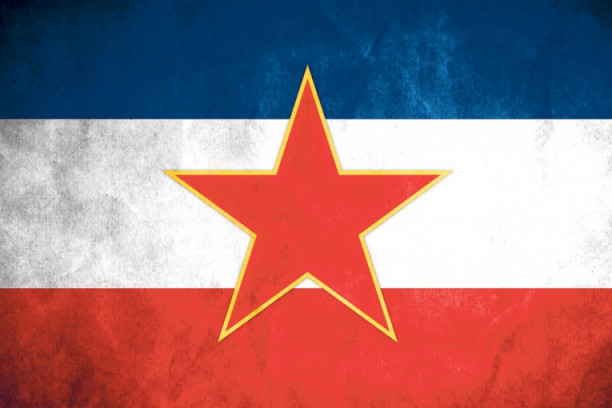 BIZARNA SITUACIJA U HRVATSKOJ! Muškarac istakao zastavu Jugoslavije, komšije pozvale policiju!