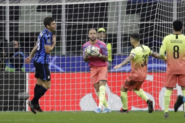 Kajl Voker stao na gol i odmah prekinuo crni niz engleskih čuvara mreže!