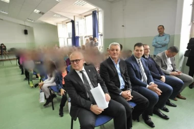 Vesić: Deca trebaju od malena da nauče da recikliraju