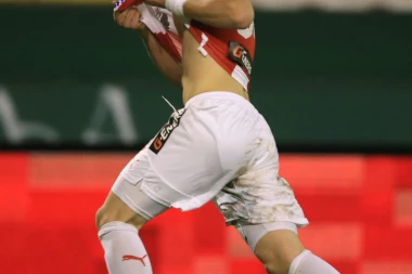 (VIDEO) GOLČINA ZA SVA VREMENA: "Makazice" bivšeg napadača Zvezde izabrane za najlepši pogodak u ruskoj Premijer ligi!