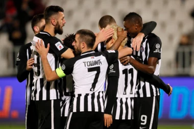 Veliki problem za Partizan: Dvojica igrača povređena pred meč sezone u Holandiji!