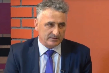 Načelnik Nevesinja oduvao glumca: Neću da skinem grb RS zbog Ćetkovića!