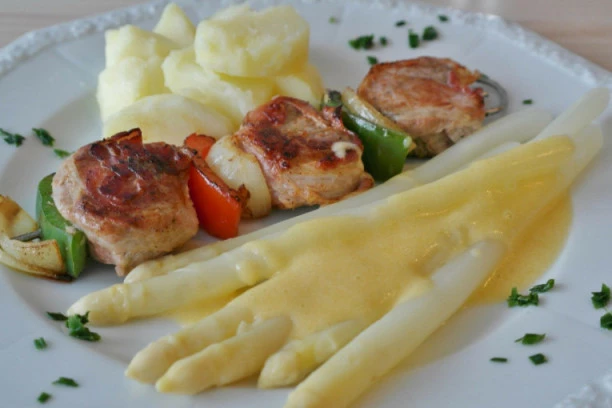 (RECEPT) Neodoljive pileće pljeskavice